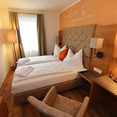 Pensjonat Lebzelter Strasswalchen