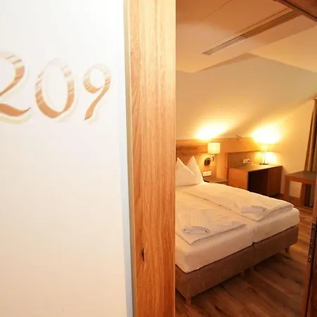 Lebzelter ستراسوالكن