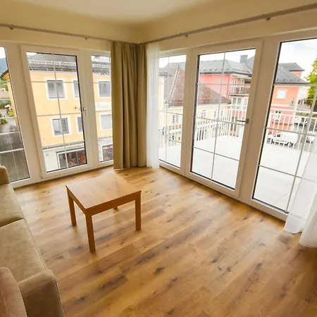 بيت ضيافة Lebzelter